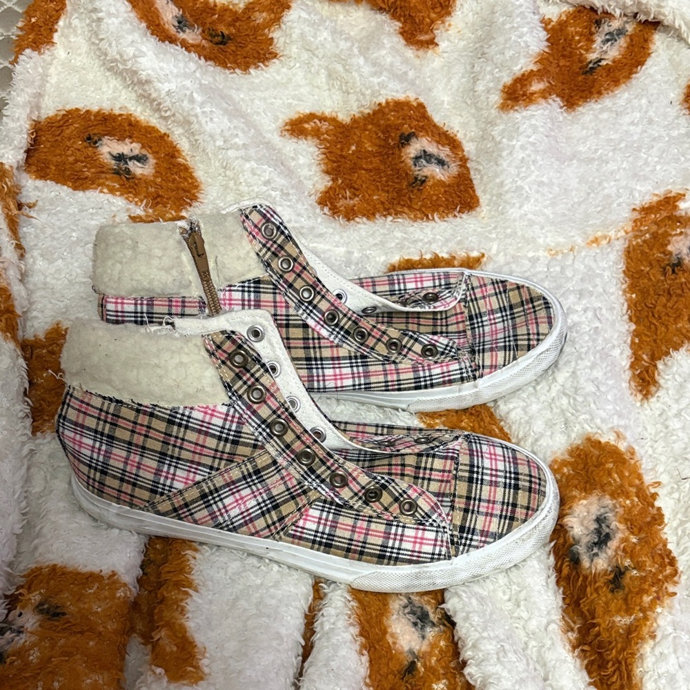 Plaid High-Top Sneakers with Faux Fur Lining